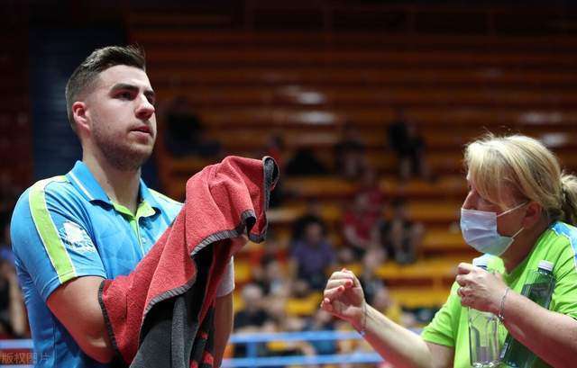 入了紧张的 入了紧张的