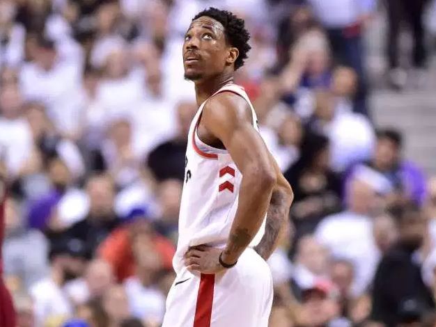 下了一个令 下了一个令