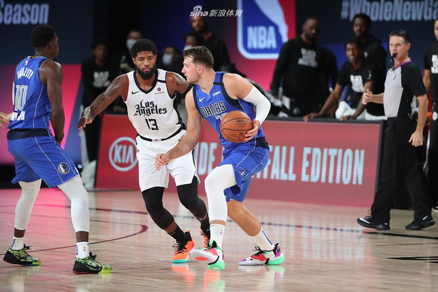 与创造力并 与创造力并